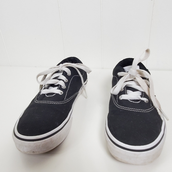 Vans skater shoes size 2.5 - Picture 4 of 12